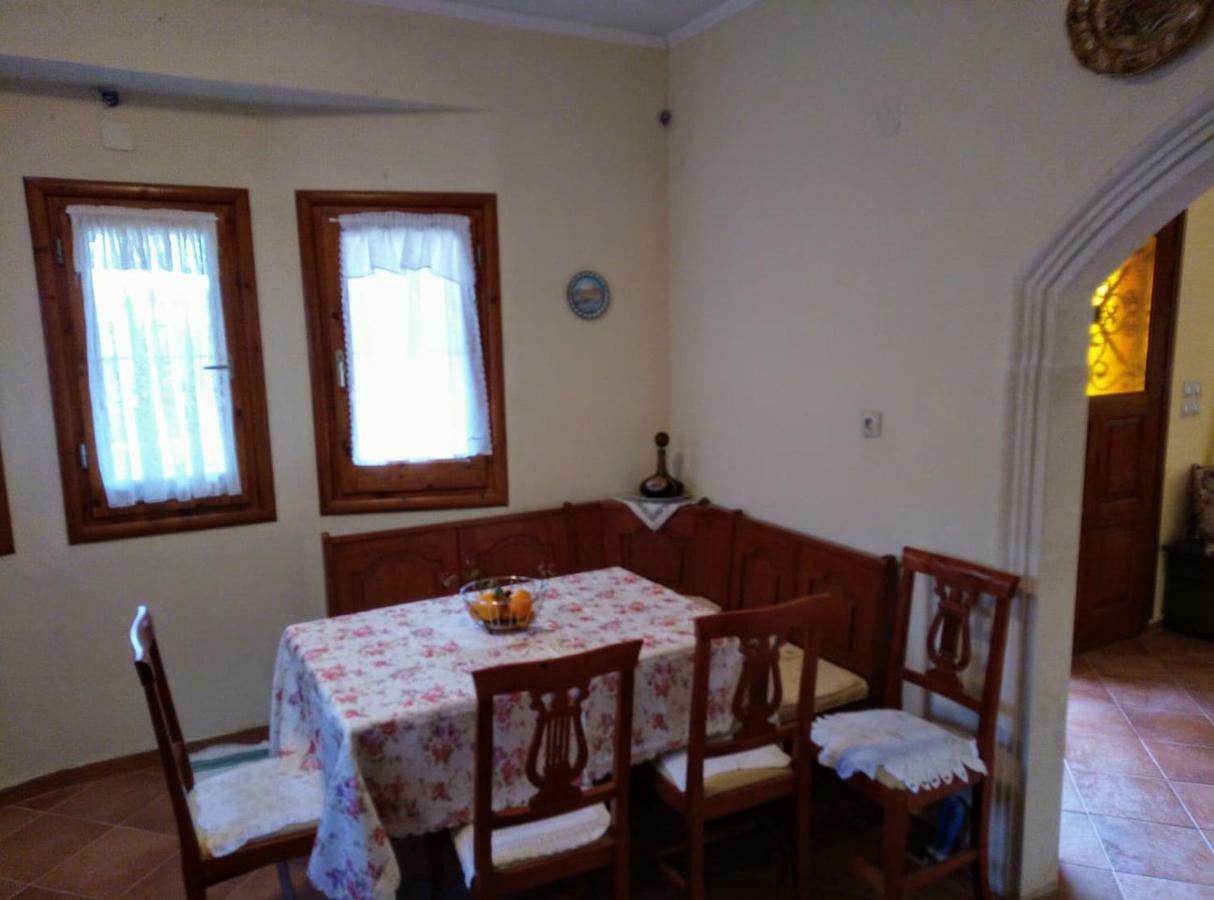 Villa Silvia Ágios Matthaíos Exterior foto